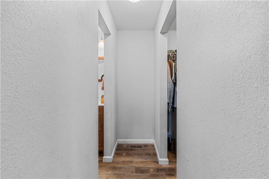511 W Ashland Street — photo 34