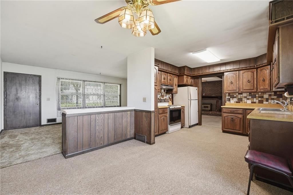 483 NE Meadowbrook Road — photo 16