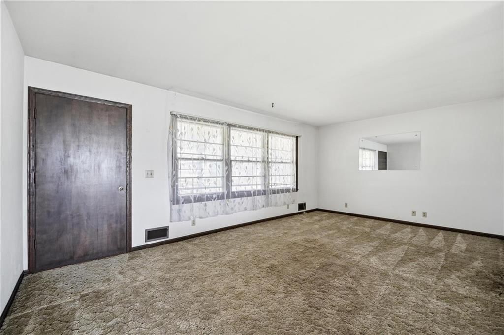 483 NE Meadowbrook Road — photo 19