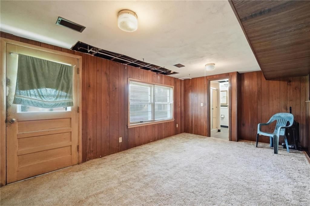 483 NE Meadowbrook Road — photo 33