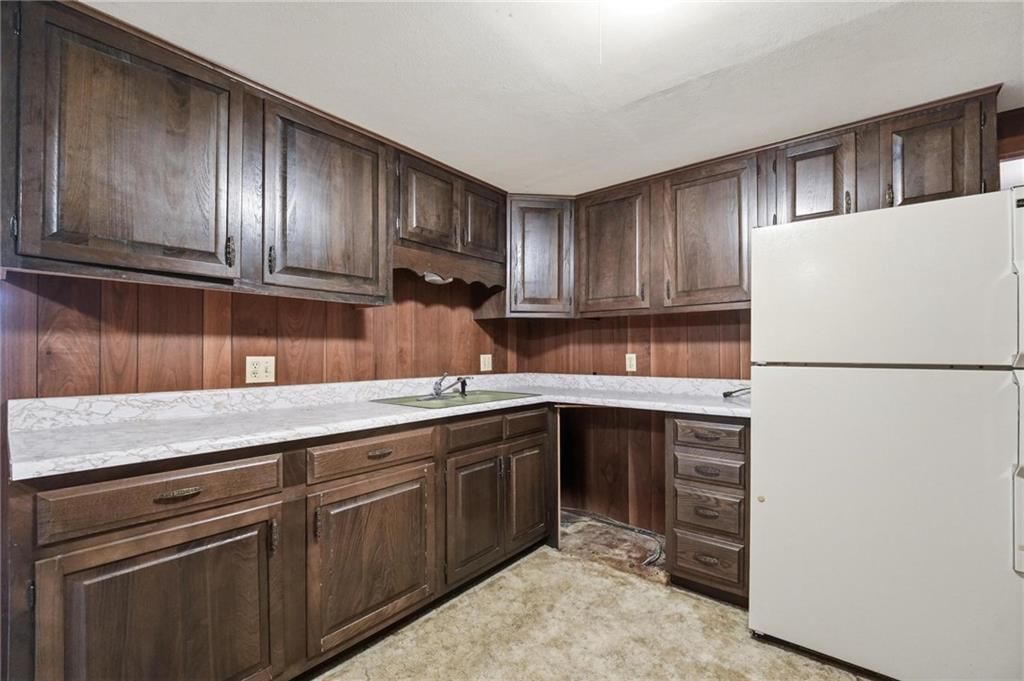 483 NE Meadowbrook Road — photo 38