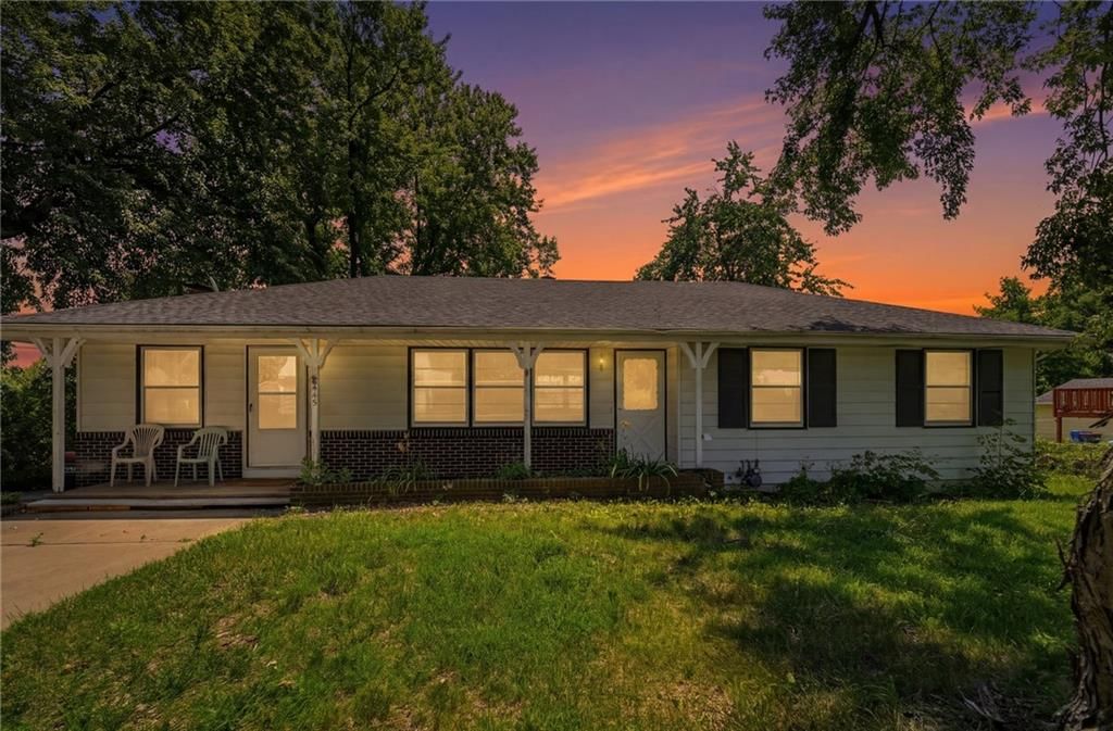 483 NE Meadowbrook Road — photo 45