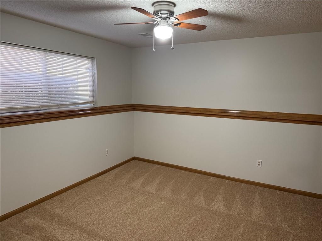 2212 S 19th Terrace — photo 42
