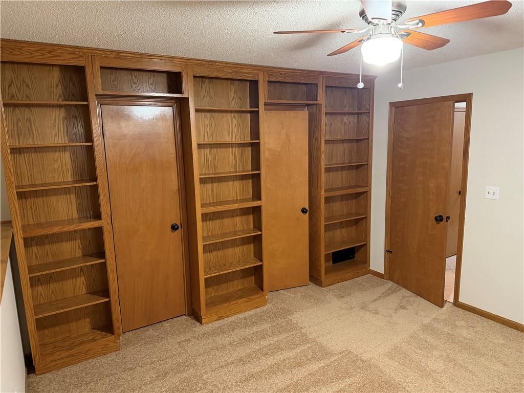 2212 S 19th Terrace — photo 44