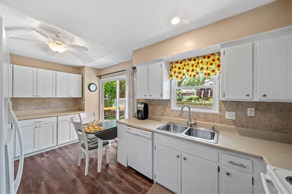 14213 W 94th Street — photo 7