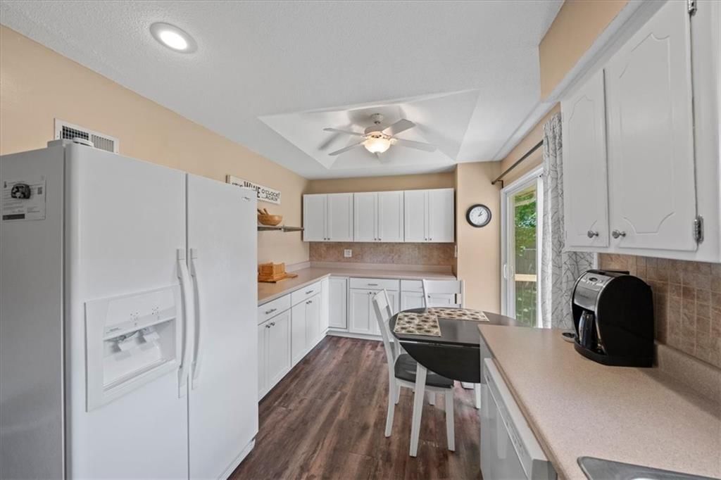 14213 W 94th Street — photo 10