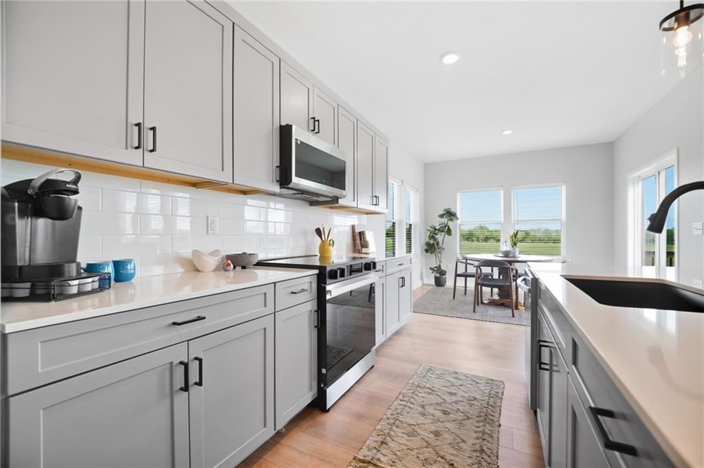 1117 Camelback Trail, Raymore, MO: listing photo 2