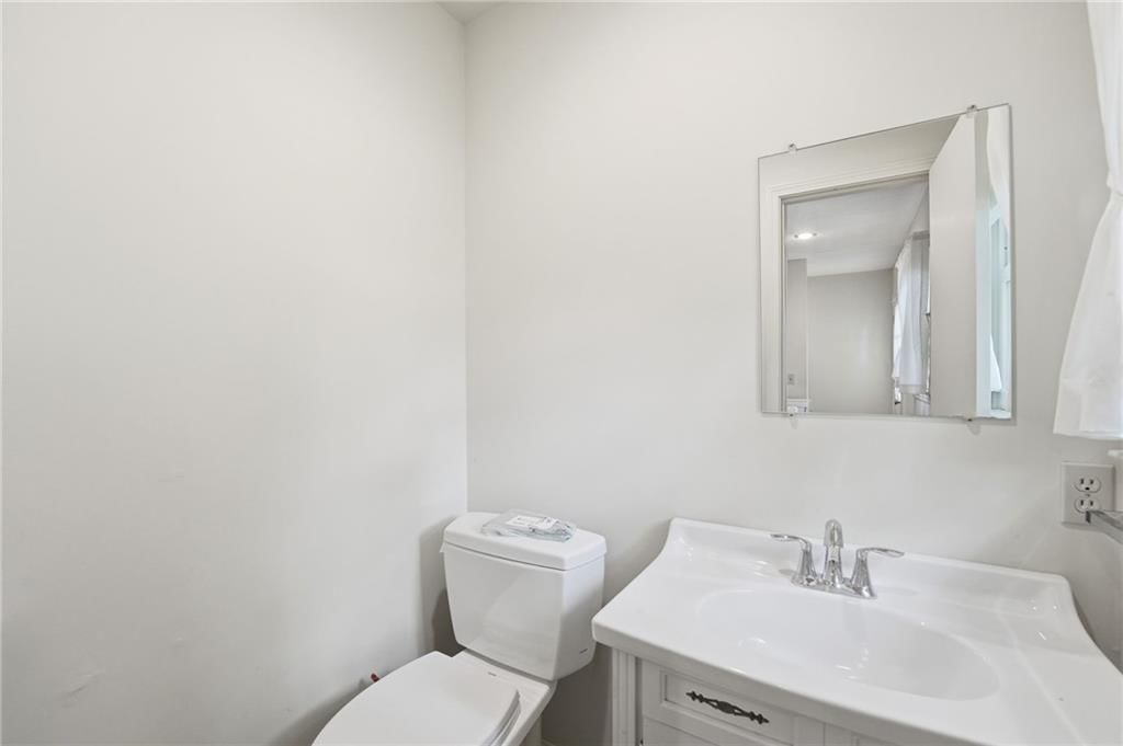 71 E 106th Terrace — photo 23