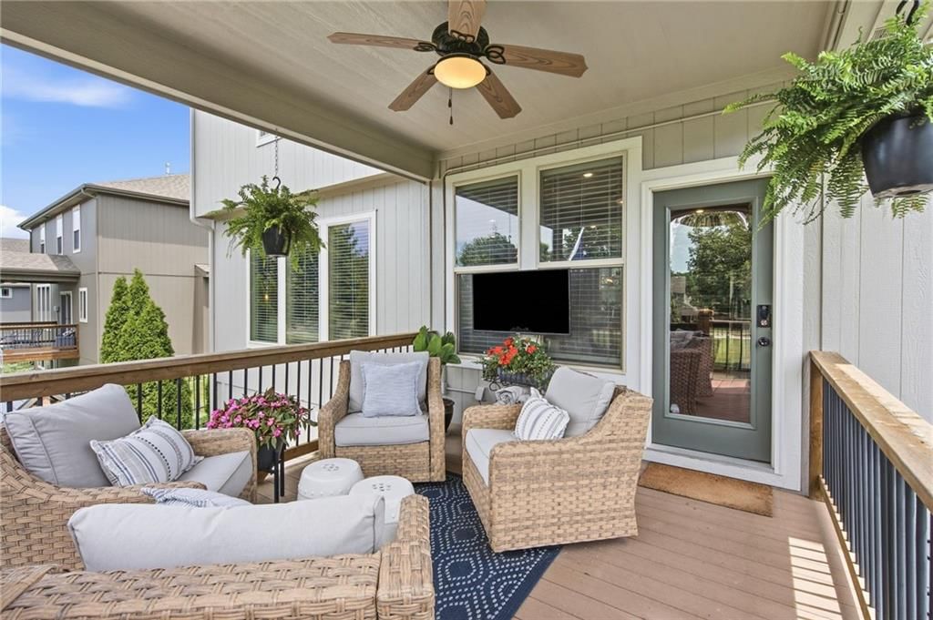 988 SW Perth Shire Drive — photo 43