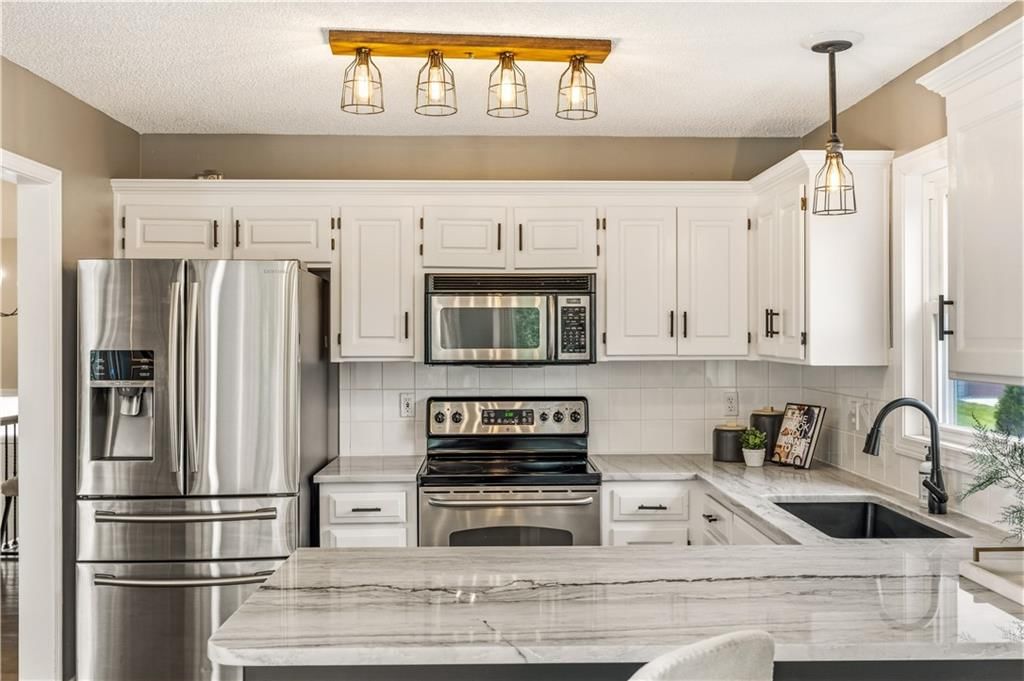 13939 W 150 Terrace — photo 13