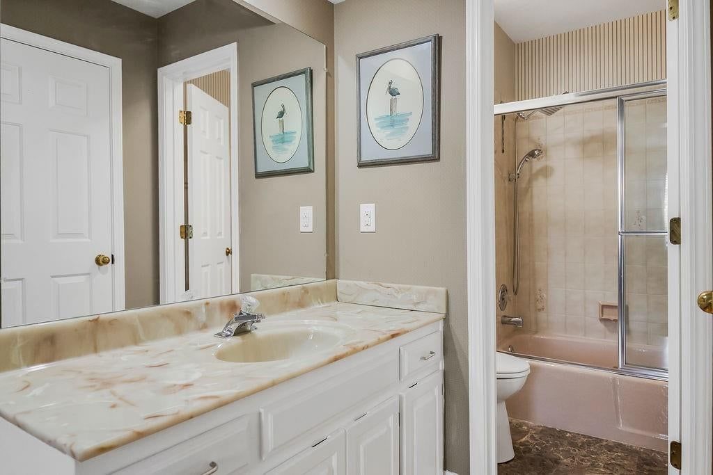 6300 NW 82nd Court — photo 16