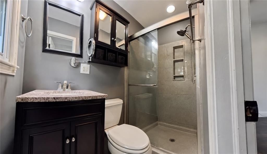 2100 Peach Street — photo 5