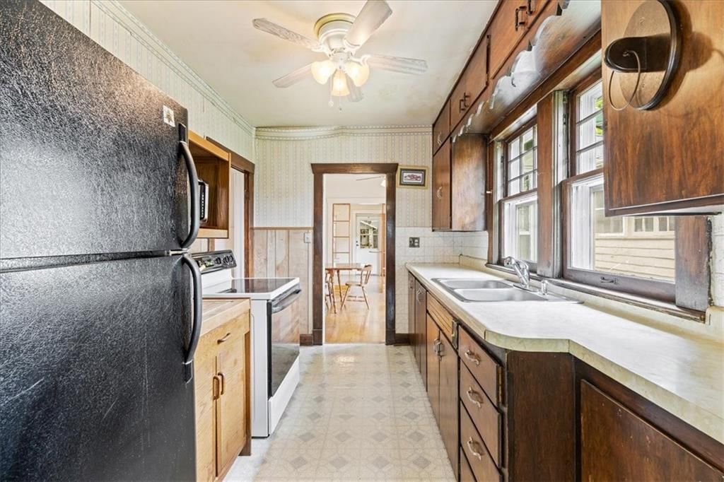 1303 S Maywood Avenue — photo 11