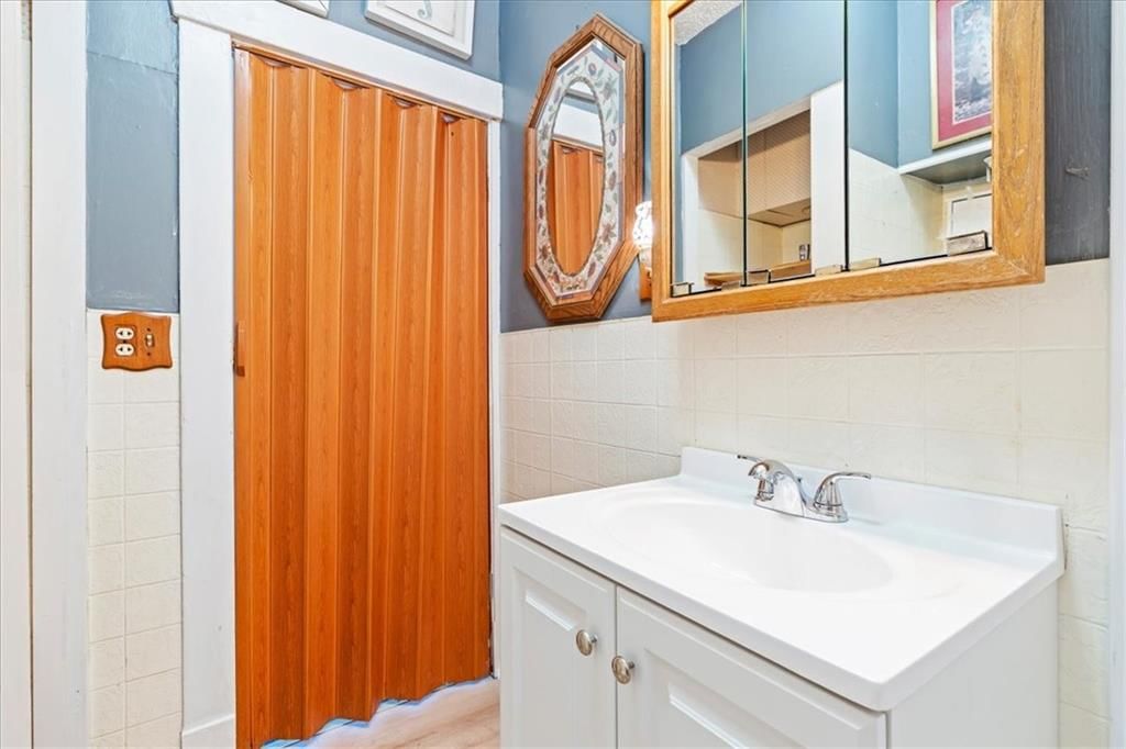1303 S Maywood Avenue — photo 18