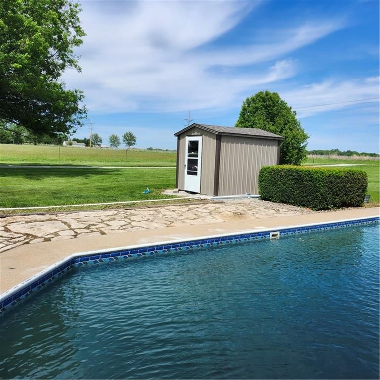 38210 Osawatomie Road — photo 11