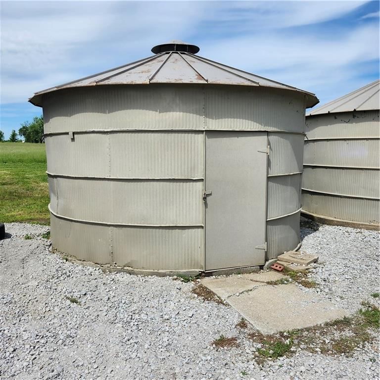 38210 Osawatomie Road — photo 35