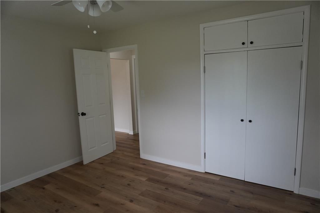 2412 Queen Ridge Drive — photo 5