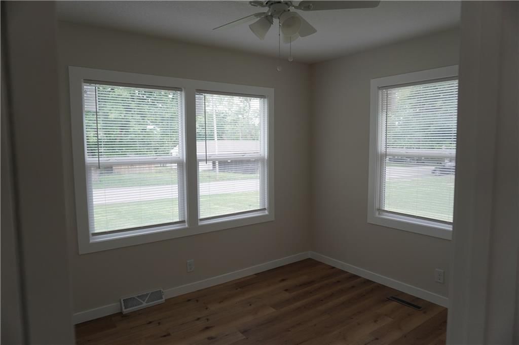 2412 Queen Ridge Drive — photo 6