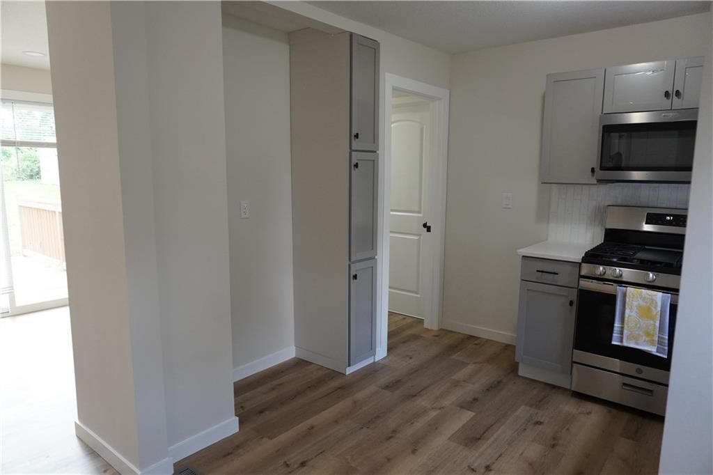 2412 Queen Ridge Drive — photo 11