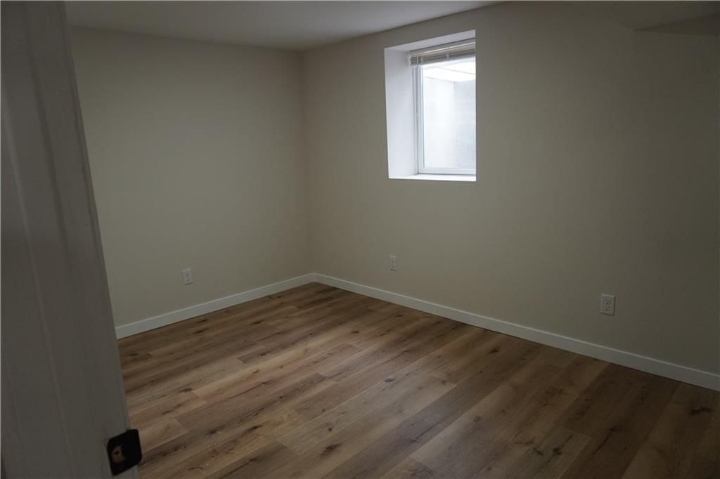 2412 Queen Ridge Drive — photo 13