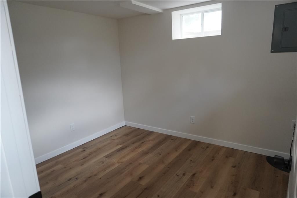 2412 Queen Ridge Drive — photo 15
