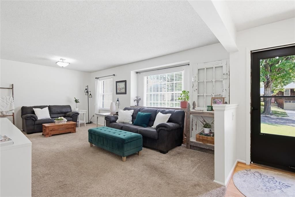 9009 W 82nd Place — photo 3