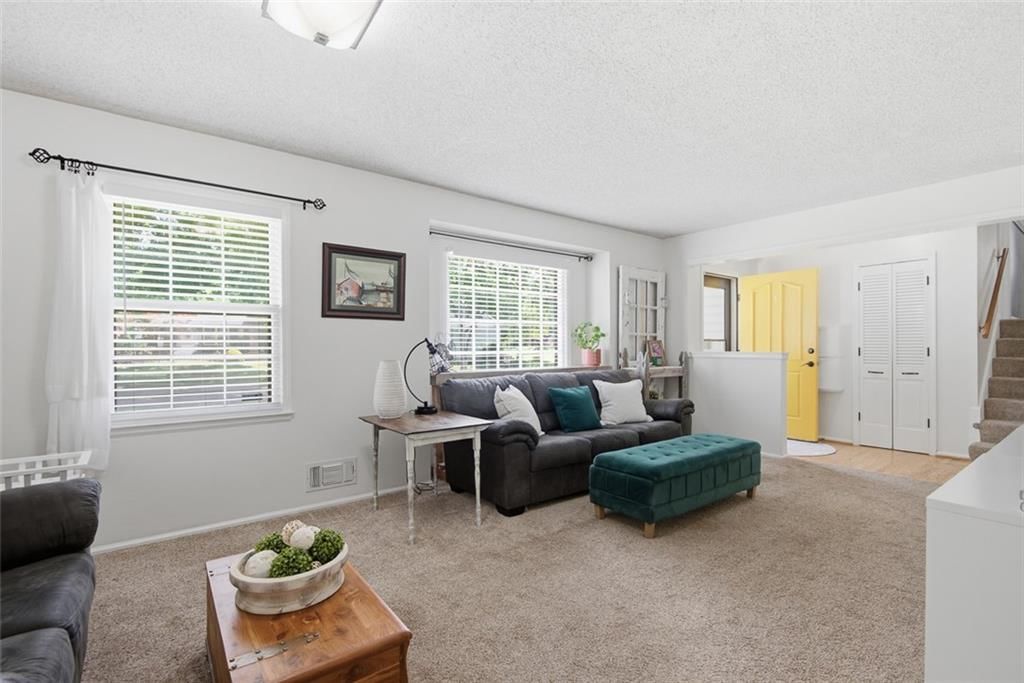 9009 W 82nd Place — photo 6