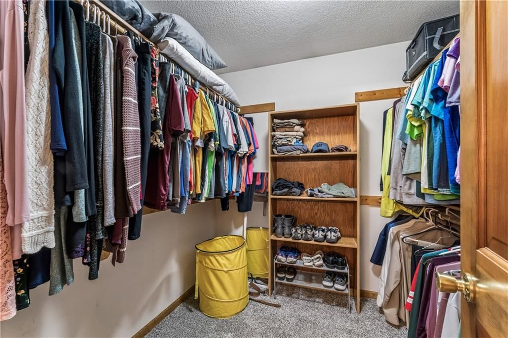 8515 Hallet Street — photo 27