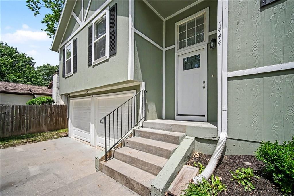 7444 Oakland Avenue — photo 3