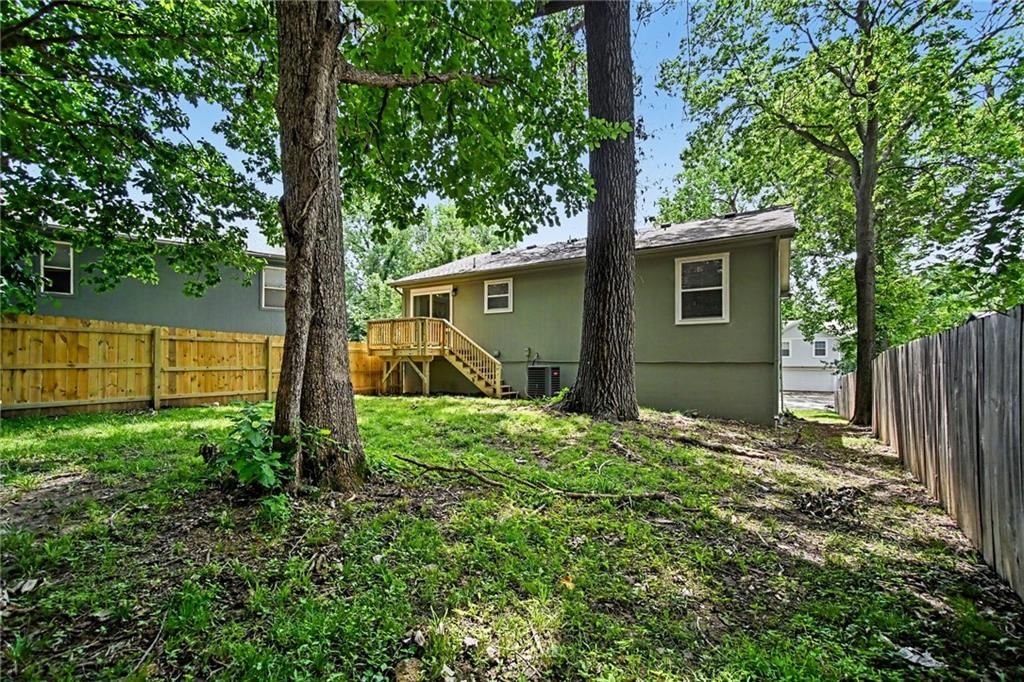 7444 Oakland Avenue — photo 23