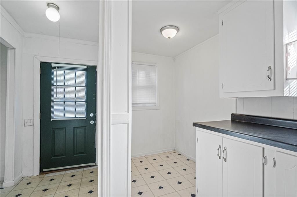 813 N Crysler Avenue — photo 10