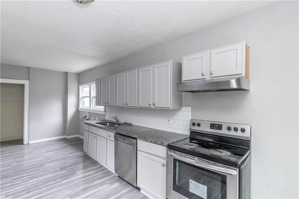 809 Monroe Avenue — photo 1