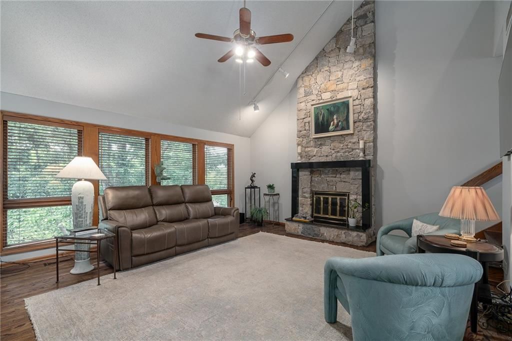 13735 W 82nd Street — photo 7