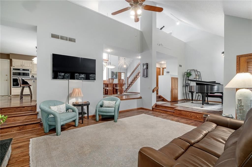 13735 W 82nd Street — photo 8