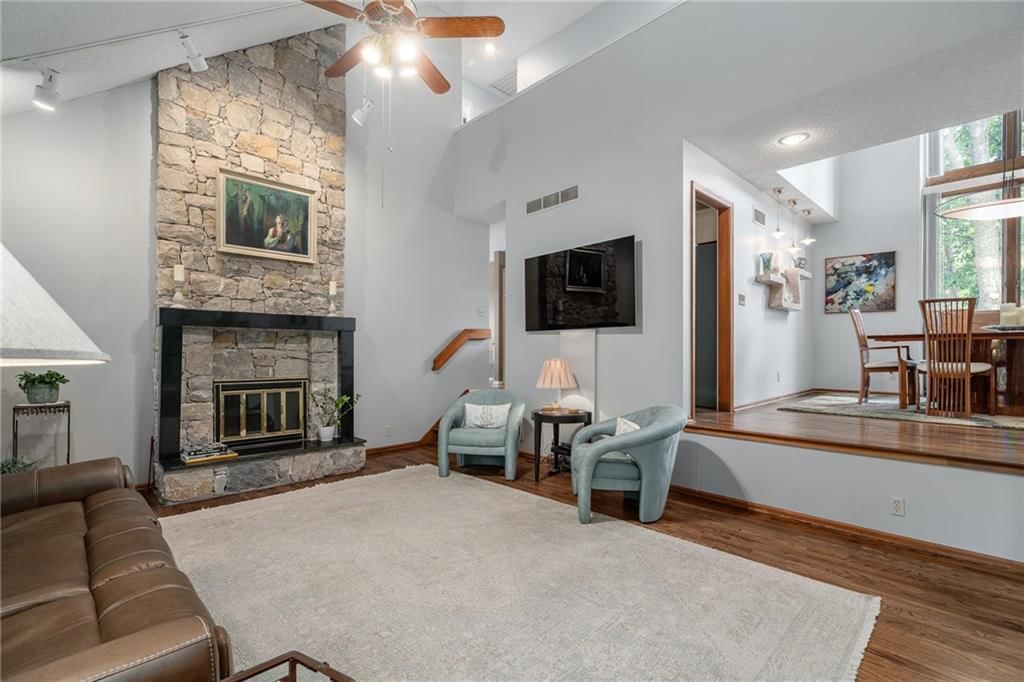 13735 W 82nd Street — photo 9