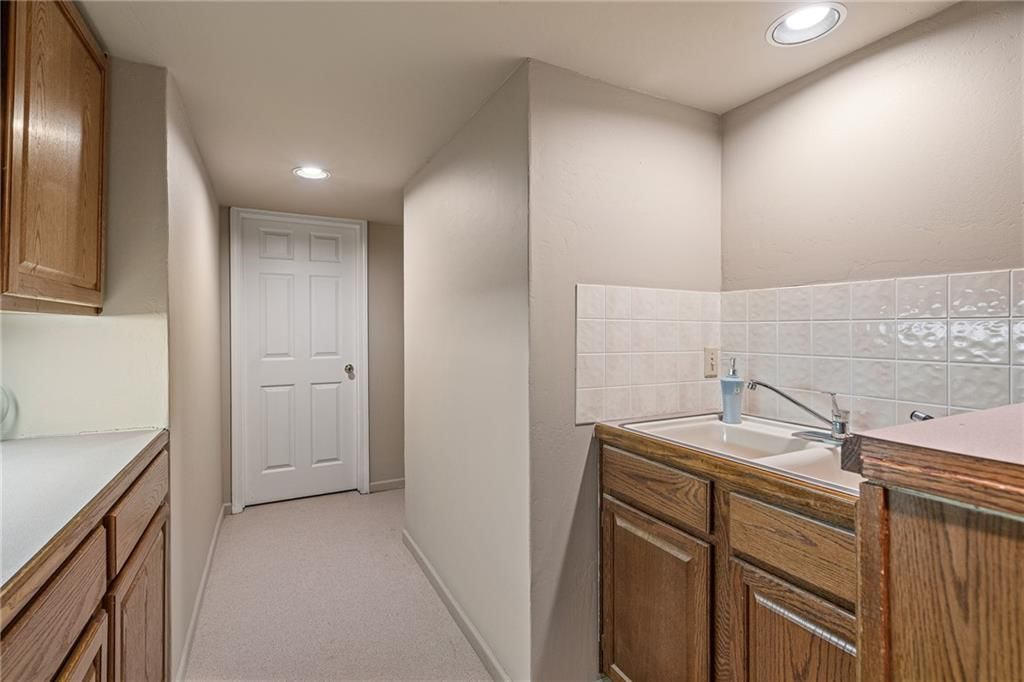 13735 W 82nd Street — photo 32