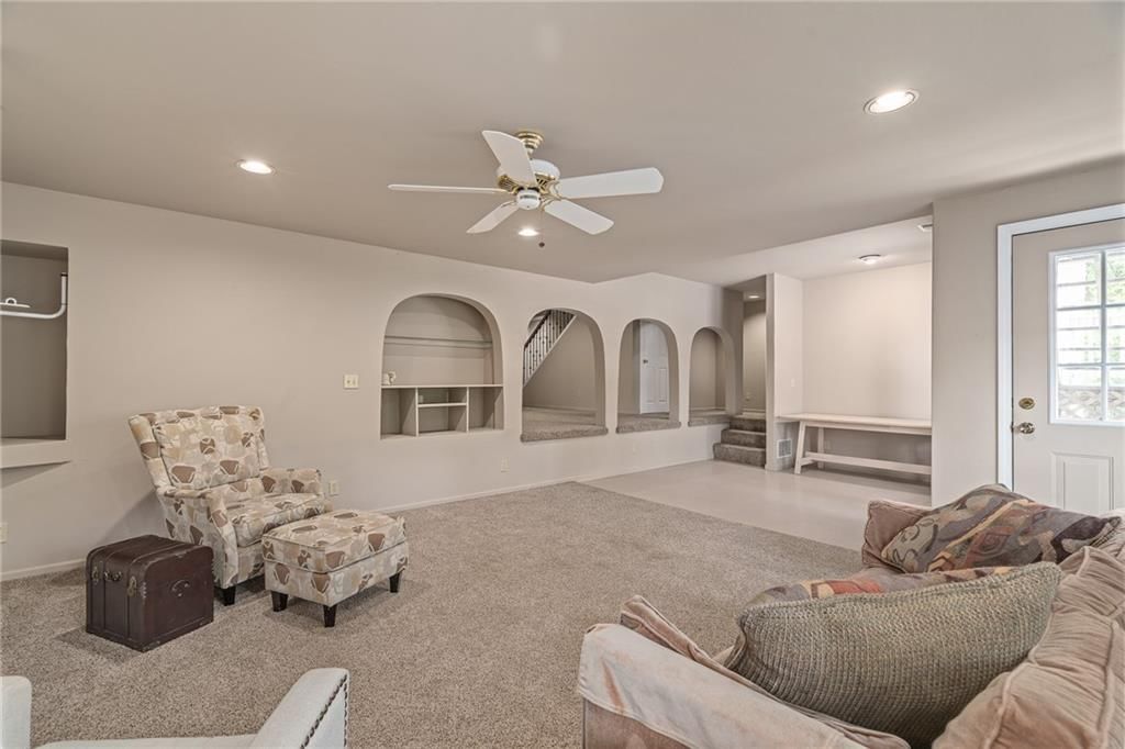 13735 W 82nd Street — photo 35