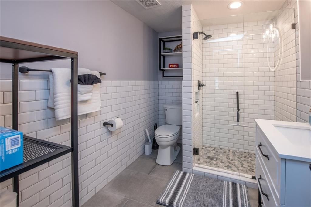 7244 Beverly Street — photo 8