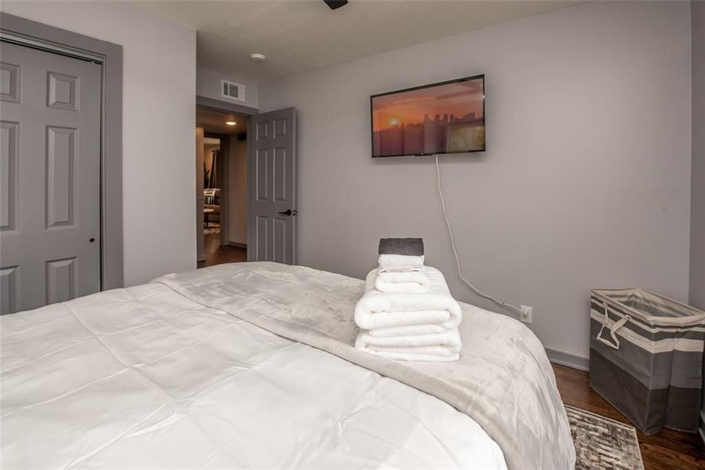 7244 Beverly Street — photo 19