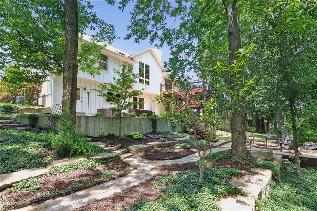 5909 Greenwood Street — photo 32
