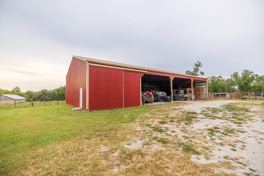 10374 S 1575 Road — photo 32