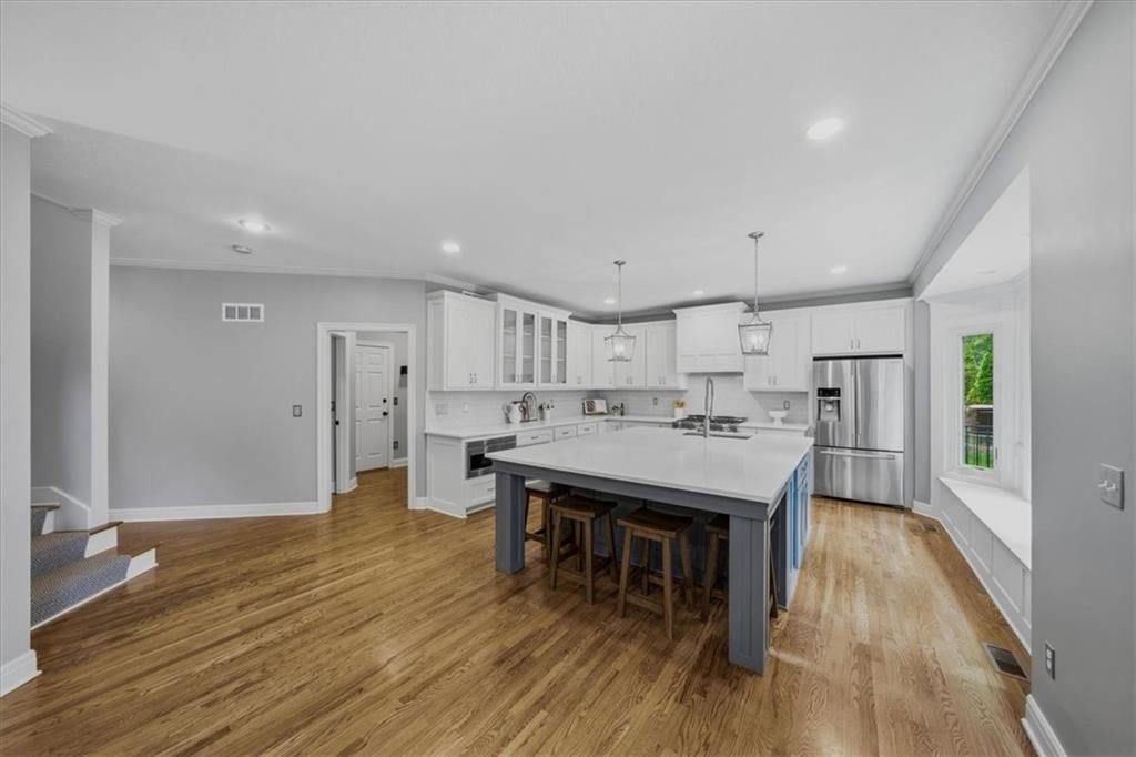 5709 W 147th Place — photo 10