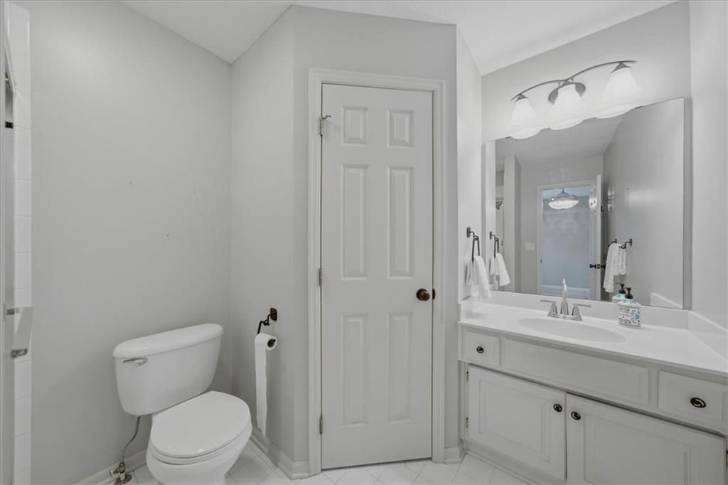 5709 W 147th Place — photo 25