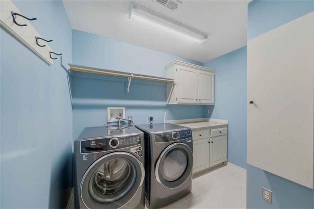 5709 W 147th Place — photo 26