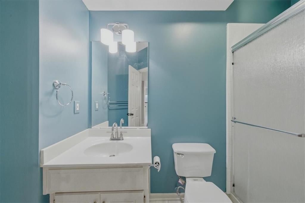 5709 W 147th Place — photo 32
