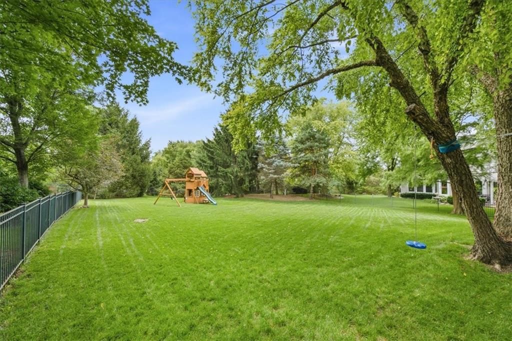 5709 W 147th Place — photo 35