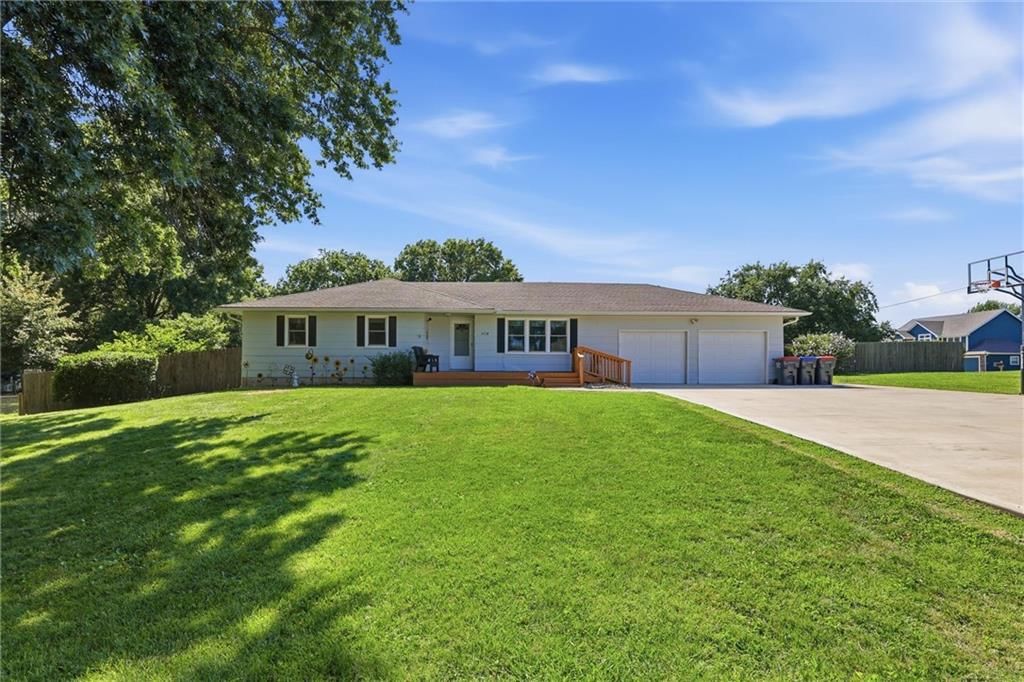 3714 N 154th Terrace, Basehor, KS