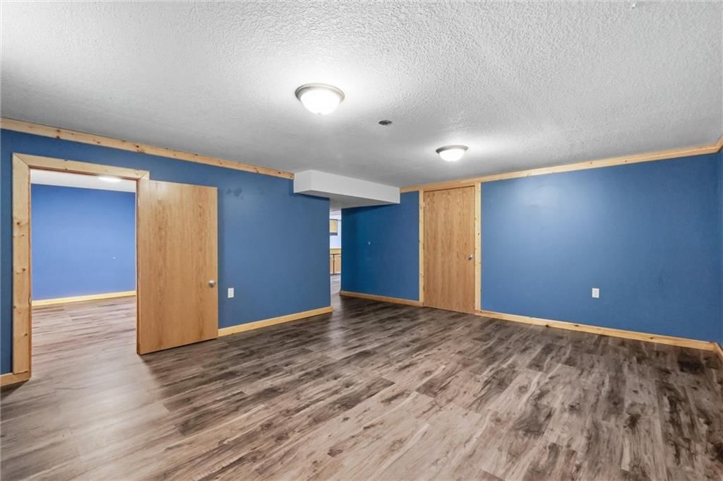 3714 N 154th Terrace — photo 34