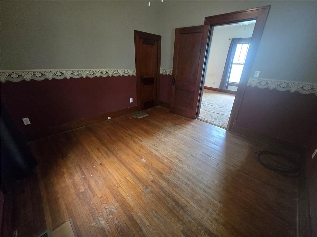 Photo 13 of 40 - 408 E Miami Street, Paola, KS 66071