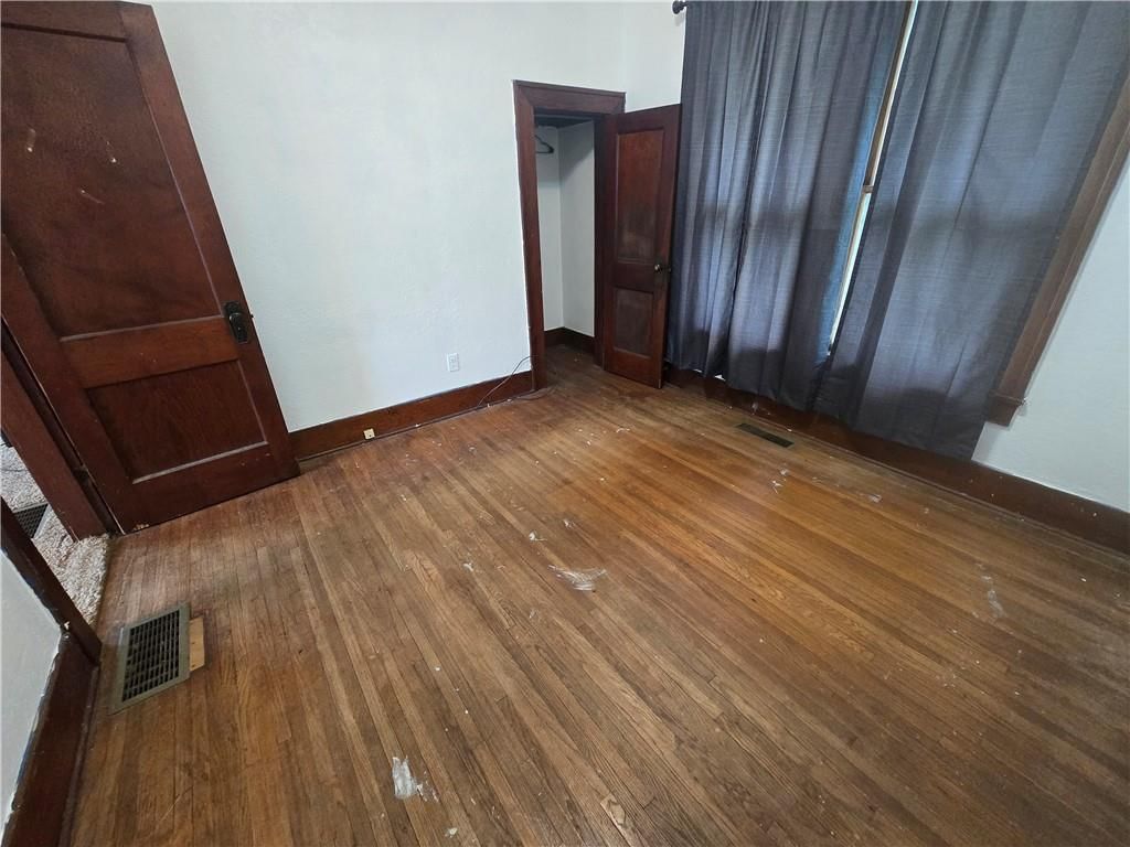 Photo 15 of 40 - 408 E Miami Street, Paola, KS 66071